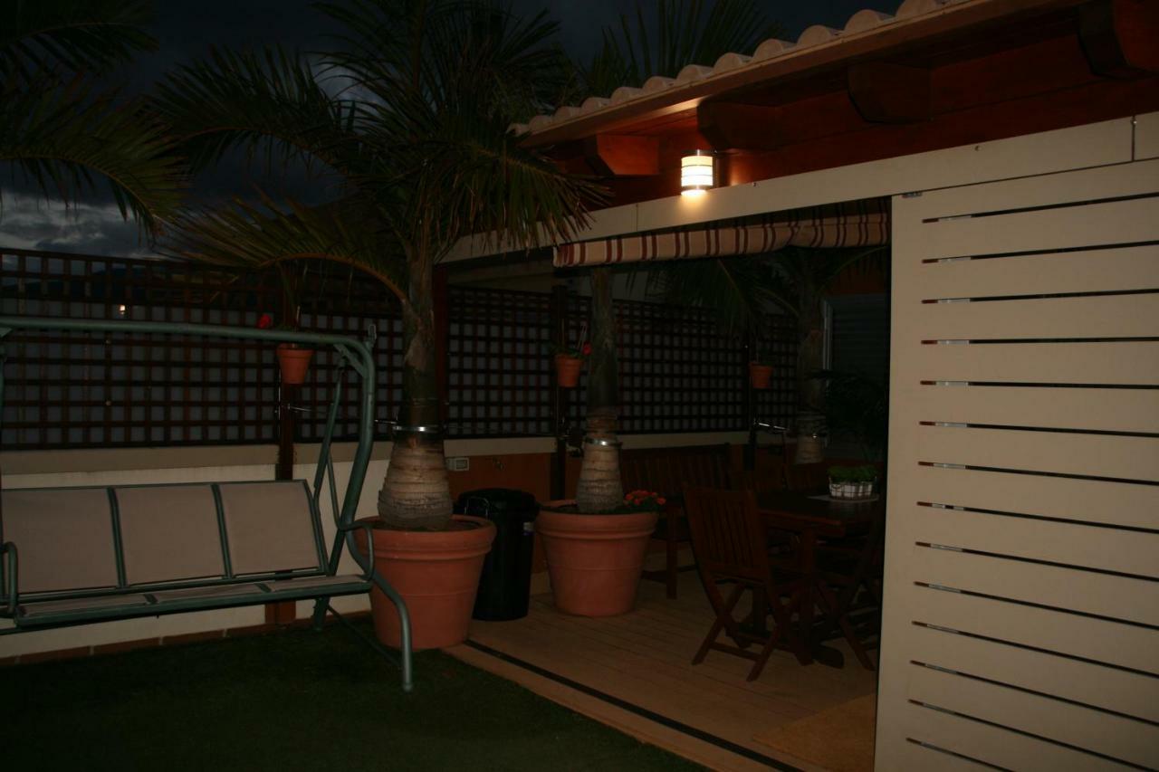 Apartamento Vacacional Atico Frente Al Mar Канделария Экстерьер фото